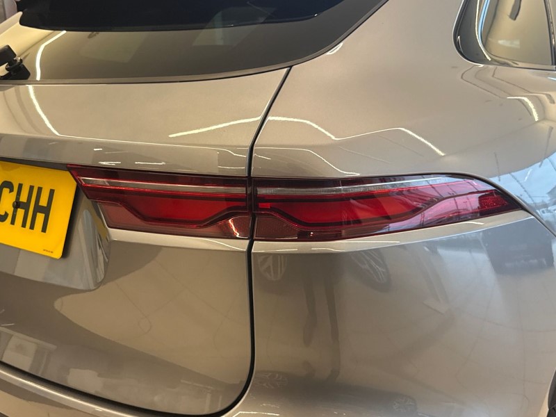 2023 (72) JAGUAR F-PACE 2.0 D200 R-Dynamic Black 5dr Auto AWD 5087738