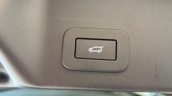 2022 (22) LAND ROVER RANGE ROVER EVOQUE 1.5 P300e R-Dynamic SE 5dr Auto 5105028