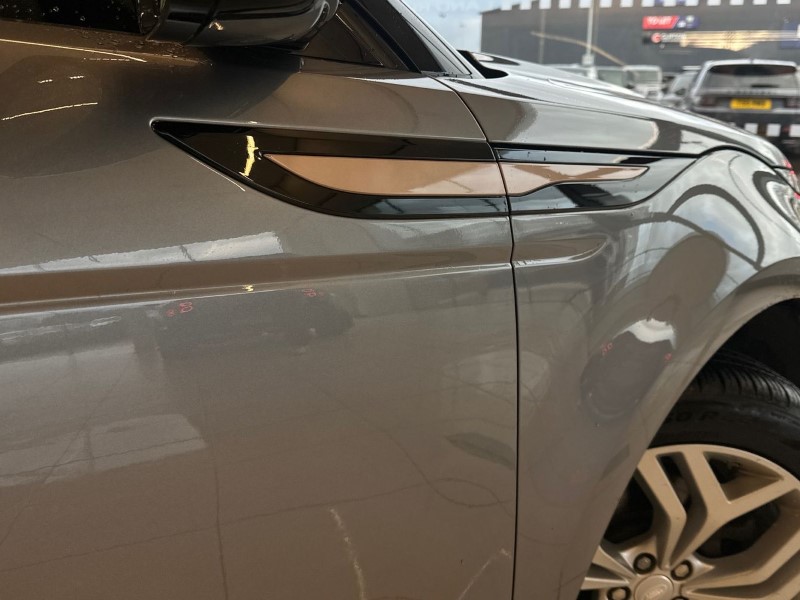 2020 (70) LAND ROVER RANGE ROVER EVOQUE 2.0 P200 R-Dynamic SE 5dr Auto 5095077