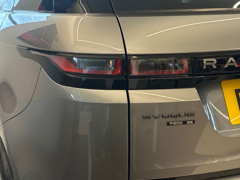 2020 (70) LAND ROVER RANGE ROVER EVOQUE 2.0 P200 R-Dynamic SE 5dr Auto 5095076