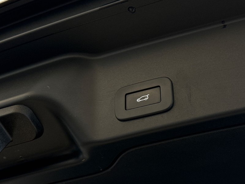 2023 (23) LAND ROVER RANGE ROVER EVOQUE 2.0 D200 Evoque Edition 5dr Auto 5142321