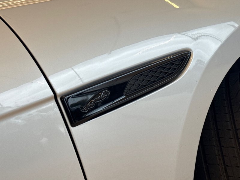 2023 (23) JAGUAR F-PACE 2.0 D200 R-Dynamic Black 5dr Auto AWD 5113584