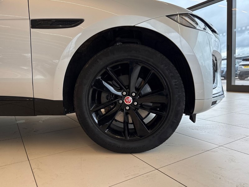2023 (23) JAGUAR F-PACE 2.0 D200 R-Dynamic Black 5dr Auto AWD 5113572