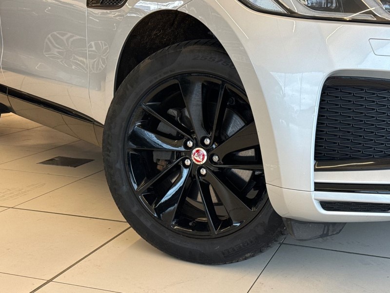 2023 (23) JAGUAR F-PACE 2.0 D200 R-Dynamic Black 5dr Auto AWD 5113609