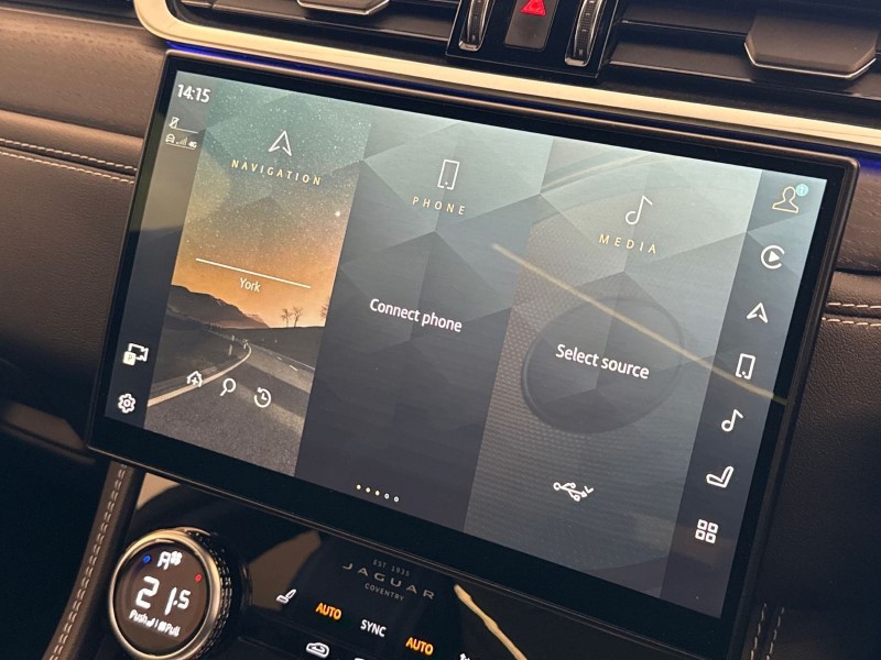 2023 (23) JAGUAR F-PACE 2.0 D200 R-Dynamic Black 5dr Auto AWD 5113594