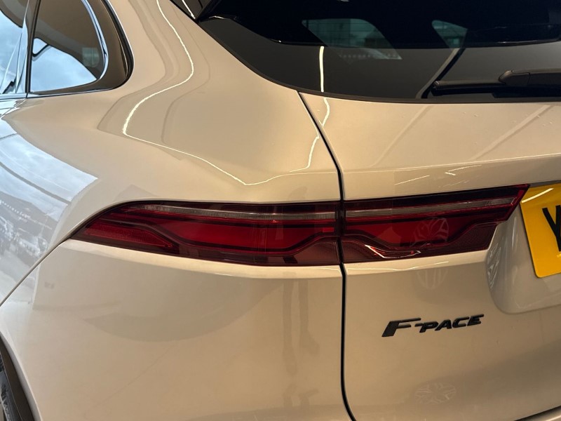 2023 (23) JAGUAR F-PACE 2.0 D200 R-Dynamic Black 5dr Auto AWD 5113583