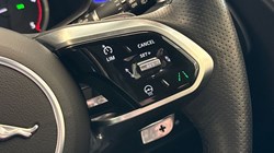 2023 (23) JAGUAR F-PACE 2.0 D200 R-Dynamic Black 5dr Auto AWD 5113593