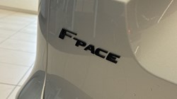 2023 (23) JAGUAR F-PACE 2.0 D200 R-Dynamic Black 5dr Auto AWD 5113611