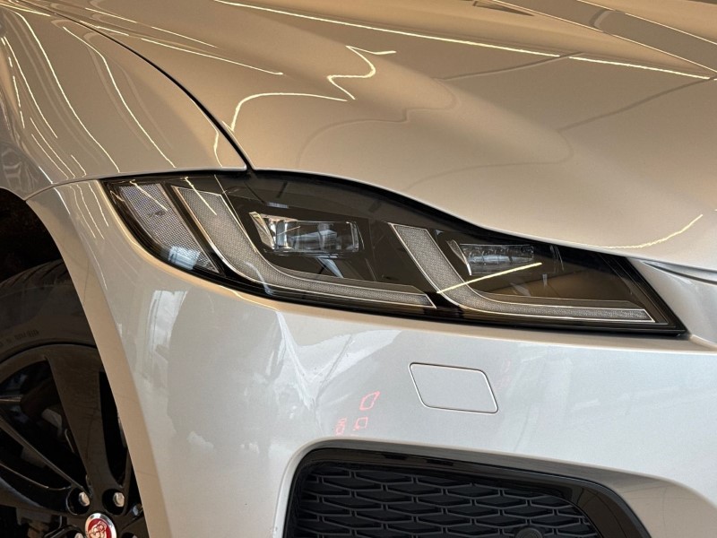 2023 (23) JAGUAR F-PACE 2.0 D200 R-Dynamic Black 5dr Auto AWD 5113581