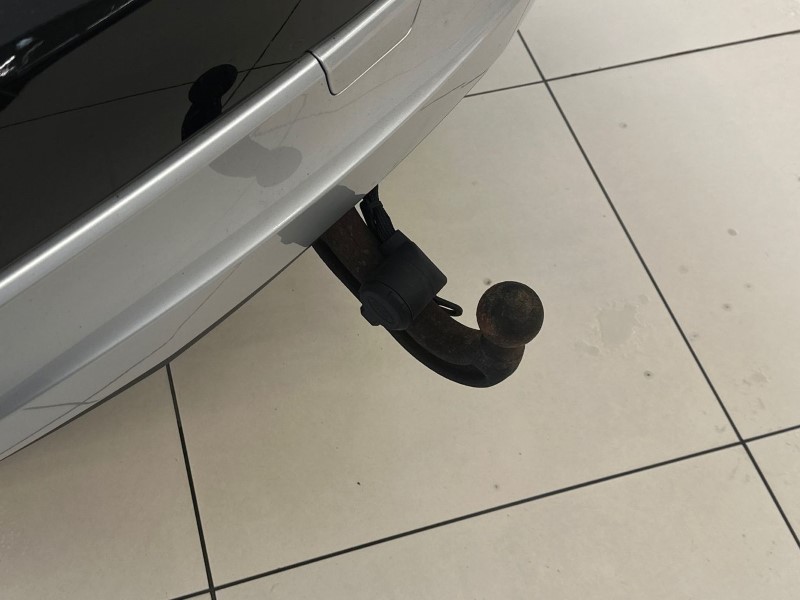 2020 (20) LAND ROVER DISCOVERY 3.0 SD6 HSE 5dr Auto 5093407