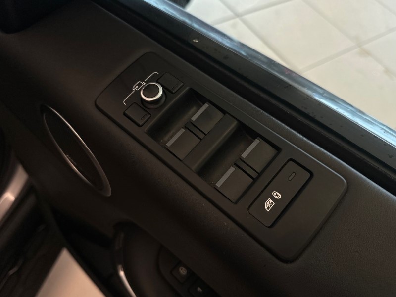 2020 (20) LAND ROVER DISCOVERY 3.0 SD6 HSE 5dr Auto 5093409