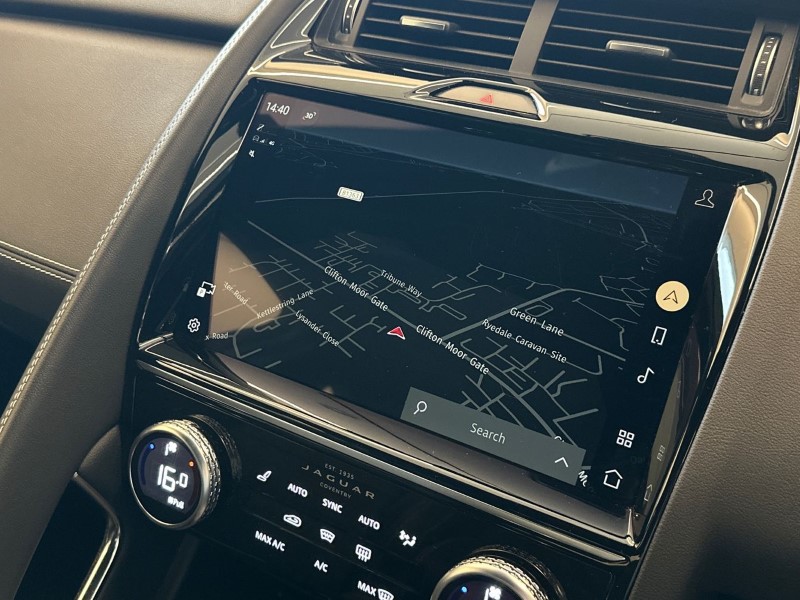 2022 (72) JAGUAR E-PACE 1.5 P300e R-Dynamic S 5dr Auto 5113484