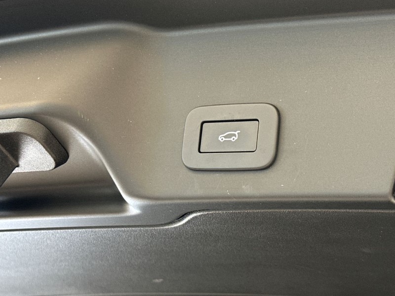 2024 (24) LAND ROVER RANGE ROVER EVOQUE 2.0 D200 Dynamic SE 5dr Auto 5080096