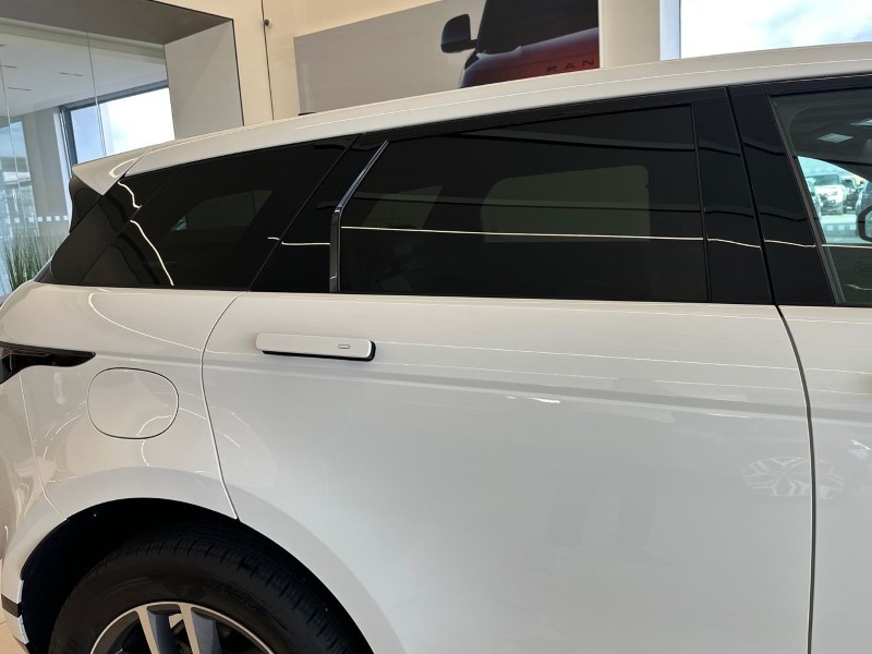 2024 (24) LAND ROVER RANGE ROVER EVOQUE 2.0 D200 Dynamic SE 5dr Auto 5080107