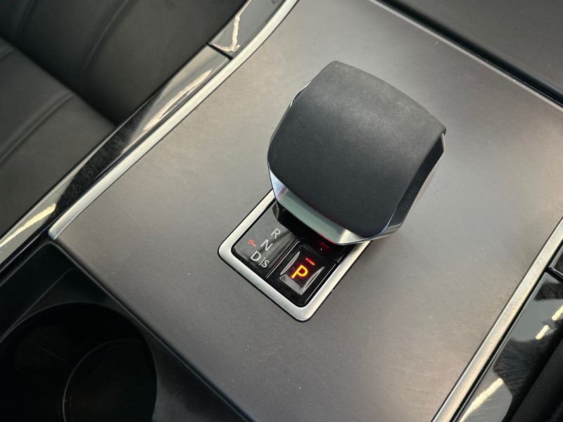 2024 (24) LAND ROVER RANGE ROVER EVOQUE 2.0 D200 Dynamic SE 5dr Auto 5080069