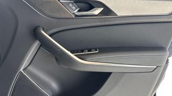 2023 (23) JAGUAR F-PACE 2.0 D200 R-Dynamic SE Black 5dr Auto AWD 5124233