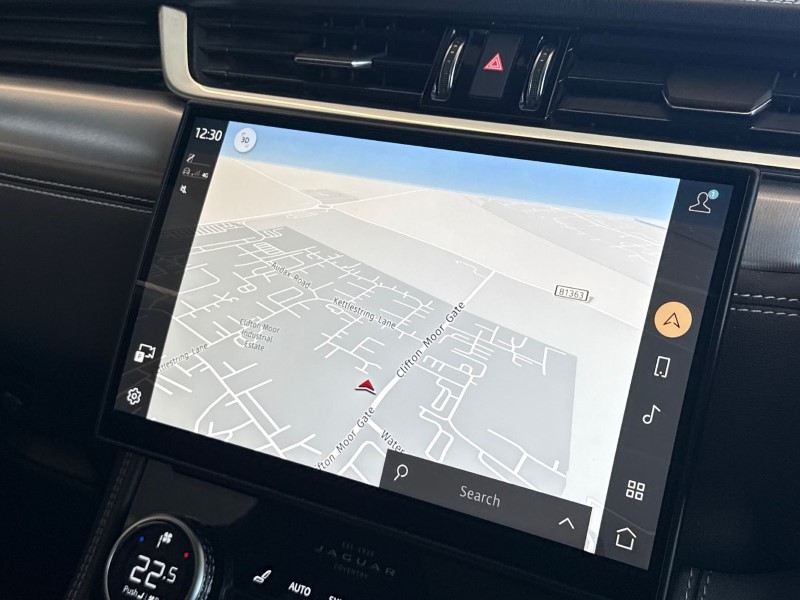 2023 (23) JAGUAR F-PACE 2.0 D200 R-Dynamic SE Black 5dr Auto AWD 5124222