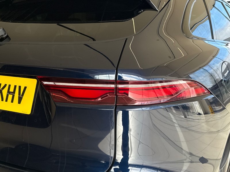 2023 (23) JAGUAR F-PACE 2.0 D200 R-Dynamic SE Black 5dr Auto AWD 5124257