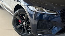 2023 (23) JAGUAR F-PACE 2.0 D200 R-Dynamic SE Black 5dr Auto AWD 5124252