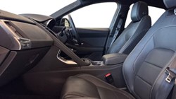 2024 (24) JAGUAR E-PACE 2.0 D200 R-Dynamic SE Black 5dr Auto 5116831