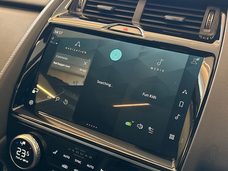 2024 (24) JAGUAR E-PACE 2.0 D200 R-Dynamic SE Black 5dr Auto 5116858