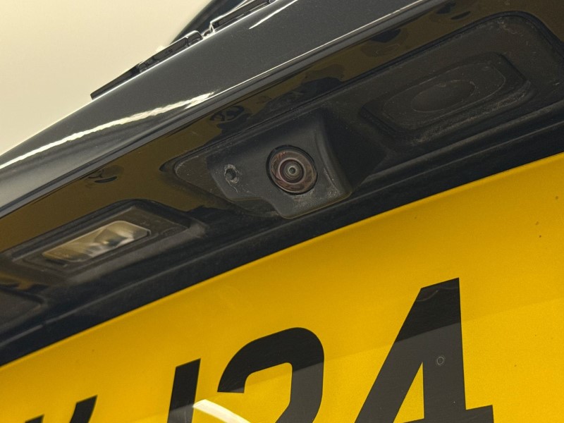 2024 (24) JAGUAR E-PACE 2.0 D200 R-Dynamic SE Black 5dr Auto 5116870