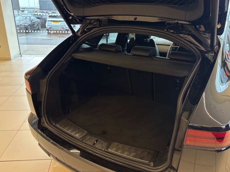 2024 (24) JAGUAR E-PACE 2.0 D200 R-Dynamic SE Black 5dr Auto 5116868