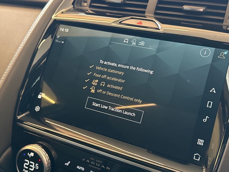 2024 (24) JAGUAR E-PACE 2.0 D200 R-Dynamic SE Black 5dr Auto 5116861