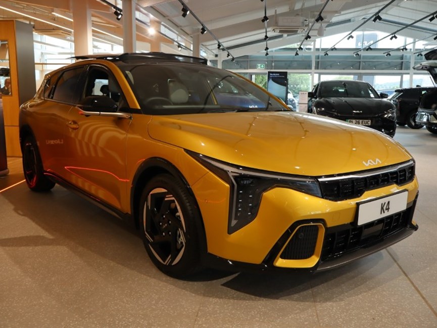 KIA K4