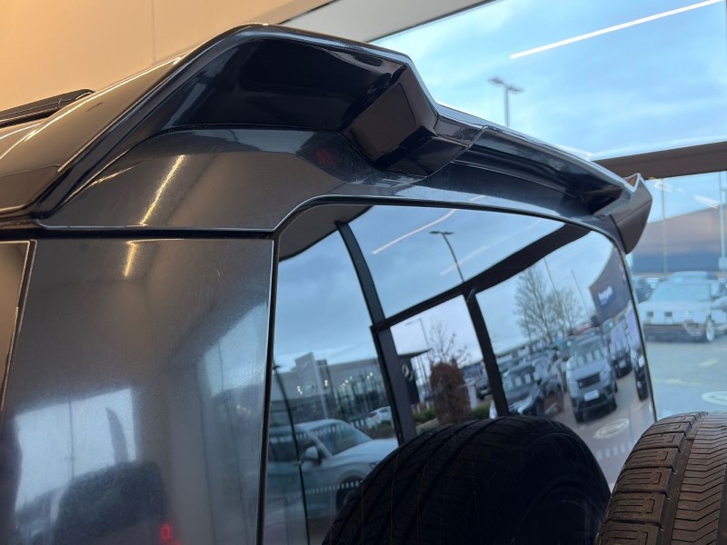 2024 (24) LAND ROVER COMMERCIAL DEFENDER 3.0 D350 Hard Top X-Dynamic HSE Auto [3 Seat] 5172980