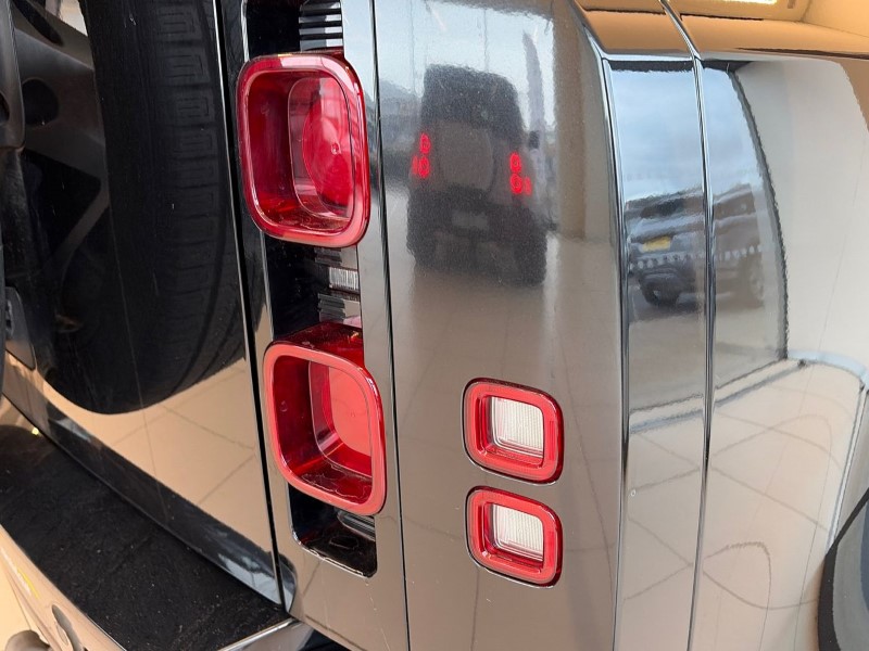 2024 (24) LAND ROVER COMMERCIAL DEFENDER 3.0 D350 Hard Top X-Dynamic HSE Auto [3 Seat] 5172973