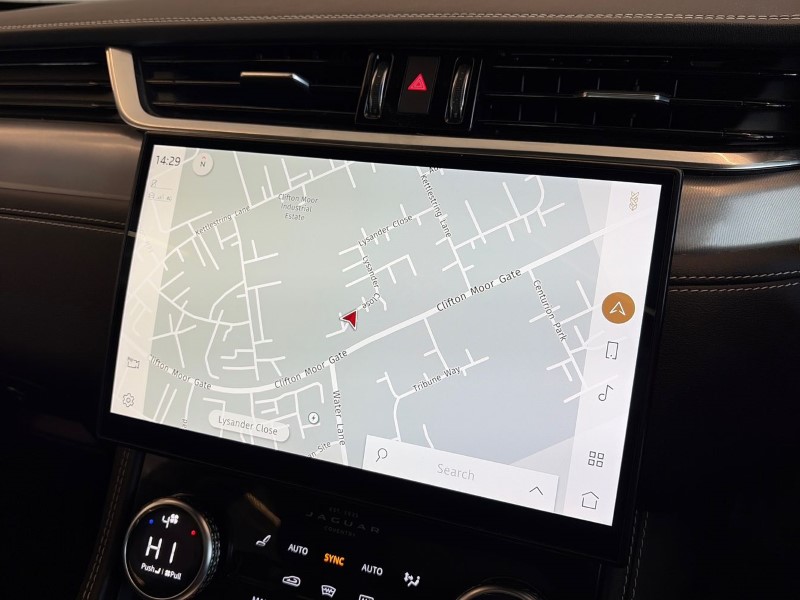 2022 (71) JAGUAR F-PACE 2.0 P400e R-Dynamic SE 5dr Auto AWD 5106896