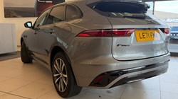 2022 (71) JAGUAR F-PACE 2.0 P400e R-Dynamic SE 5dr Auto AWD 5106942