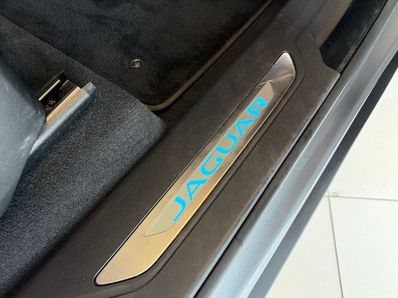 2022 (71) JAGUAR F-PACE 2.0 P400e R-Dynamic SE 5dr Auto AWD 5106926