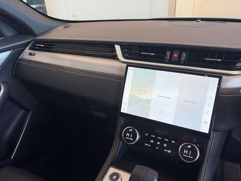 2022 (71) JAGUAR F-PACE 2.0 P400e R-Dynamic SE 5dr Auto AWD 5106922