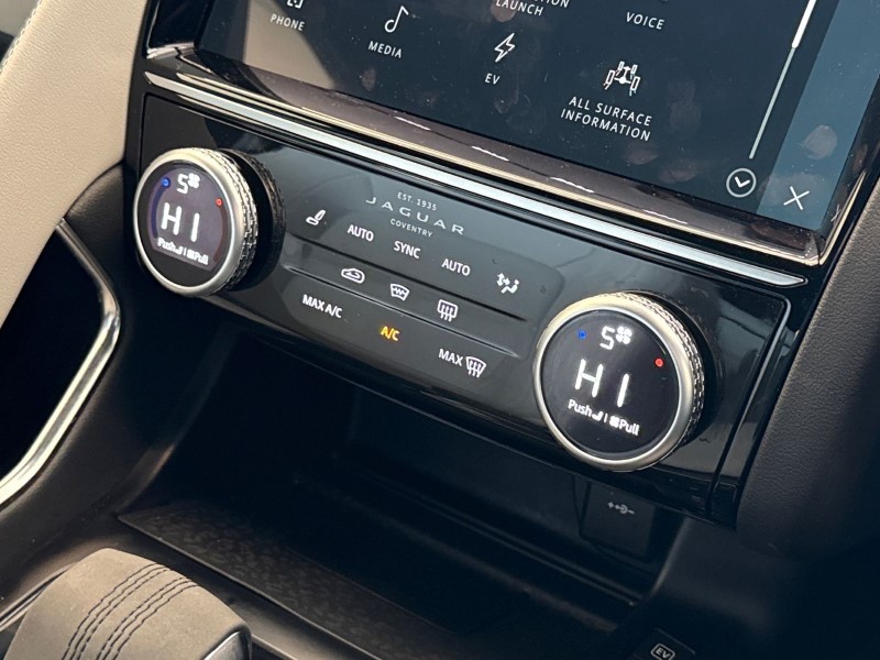 2023 (72) JAGUAR E-PACE 1.5 P300e R-Dynamic SE 5dr Auto 5093528