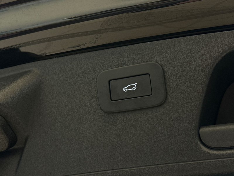 2023 (72) JAGUAR E-PACE 1.5 P300e R-Dynamic SE 5dr Auto 5093535