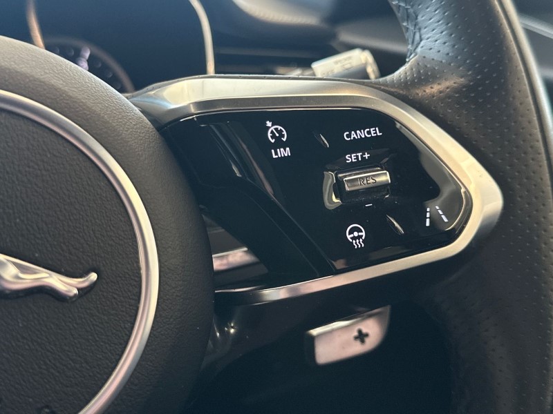 2022 (22) JAGUAR F-PACE 2.0 D200 R-Dynamic S 5dr Auto AWD 5110599