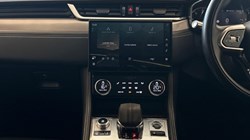 2022 (22) JAGUAR F-PACE 2.0 D200 R-Dynamic S 5dr Auto AWD 5110584