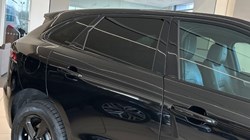 2022 (22) JAGUAR F-PACE 2.0 D200 R-Dynamic S 5dr Auto AWD 5110621