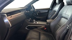 2022 (22) JAGUAR F-PACE 2.0 D200 R-Dynamic S 5dr Auto AWD 5150240