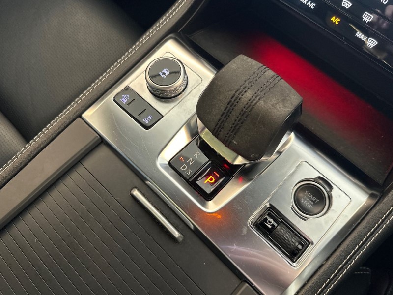 2022 (22) JAGUAR F-PACE 2.0 D200 R-Dynamic S 5dr Auto AWD 5110583