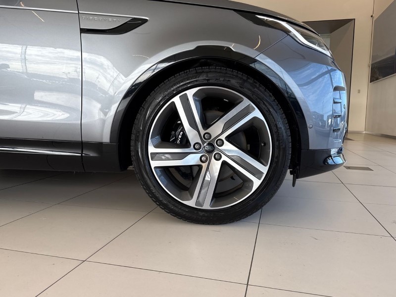 2024 (74) LAND ROVER DISCOVERY 3.0 D300 Metropolitan Edition 5dr Auto 5127436