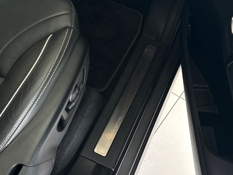 2024 (74) LAND ROVER DISCOVERY 3.0 D300 Metropolitan Edition 5dr Auto 5127466