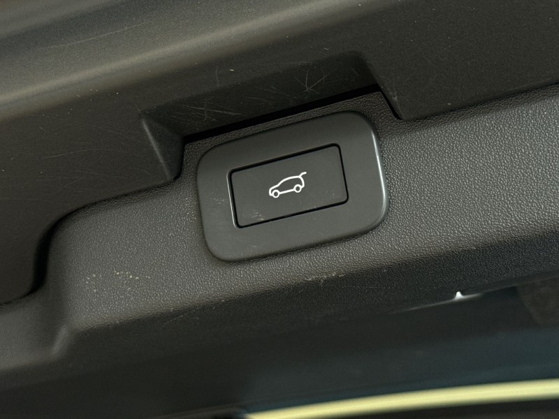 2024 (74) LAND ROVER DISCOVERY 3.0 D300 Metropolitan Edition 5dr Auto 5127468