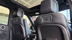 2024 (74) LAND ROVER DISCOVERY 3.0 D300 Metropolitan Edition 5dr Auto 5127449