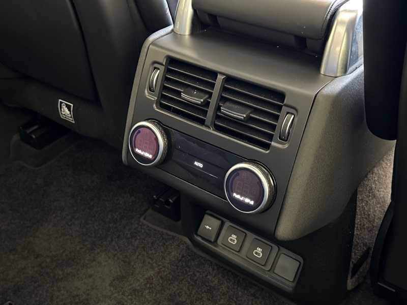 2024 (74) LAND ROVER DISCOVERY 3.0 D300 Metropolitan Edition 5dr Auto 5127446