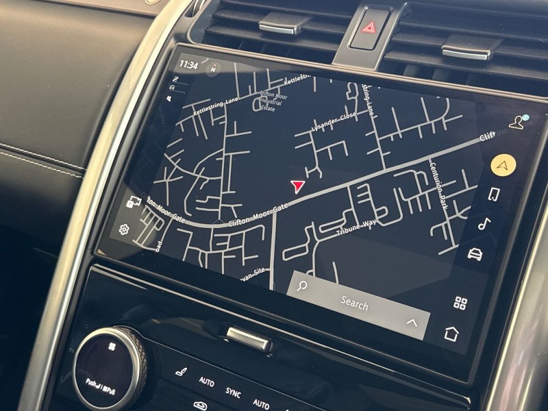 2024 (74) LAND ROVER DISCOVERY 3.0 D300 Metropolitan Edition 5dr Auto 5127439