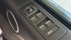 2024 (74) LAND ROVER DISCOVERY 3.0 D300 Metropolitan Edition 5dr Auto 5127451