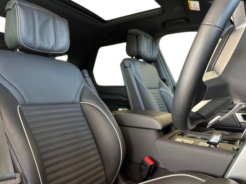 2024 (74) LAND ROVER DISCOVERY 3.0 D300 Metropolitan Edition 5dr Auto 5127454